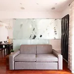 Apartment Imperium Trastevere Flat - 4-6 Pax, A-c, Panoramic View, 2 Baths *