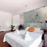 Imperium Trastevere Flat - 4-6 Pax, A-c, Panoramic View, 2 Baths Apartment