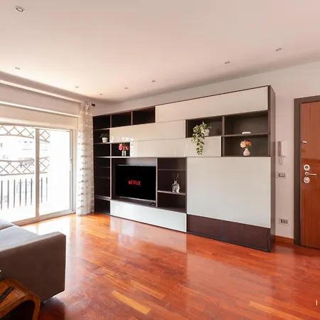 Imperium Trastevere Flat - 4-6 Pax, A-c, Panoramic View, 2 Baths * Rome