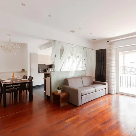 Imperium Trastevere Flat - 4-6 Pax, A-c, Panoramic View, 2 Baths Lejlighed *