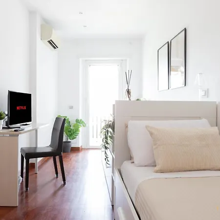 Imperium Trastevere Flat - 4-6 Pax, Jacuzzi, A-c, Panoramic View, 2 Baths ローマ