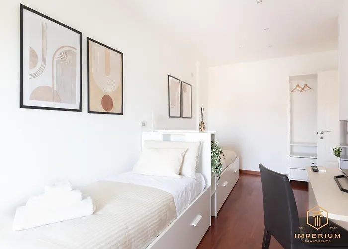 Imperium Trastevere Flat - 4-6 Pax, A-c, Panoramic View, 2 Baths Apartment Rome