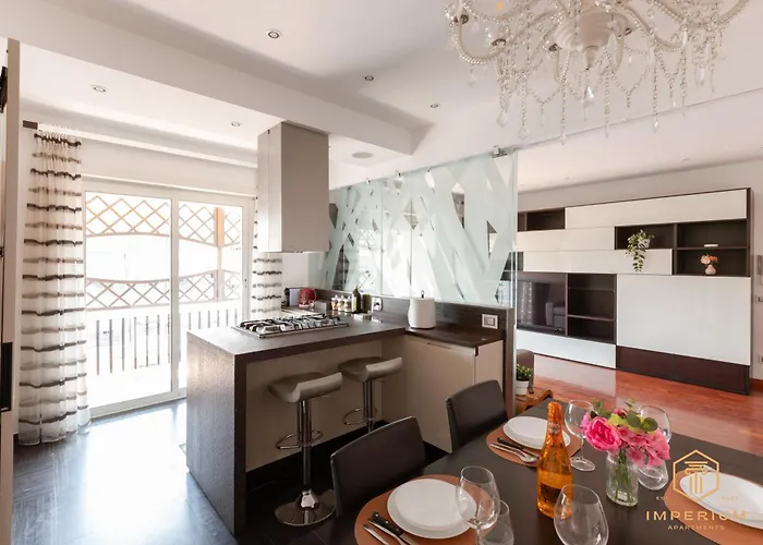 Imperium Trastevere Flat - 4-6 Pax, A-c, Panoramic View, 2 Baths Rome